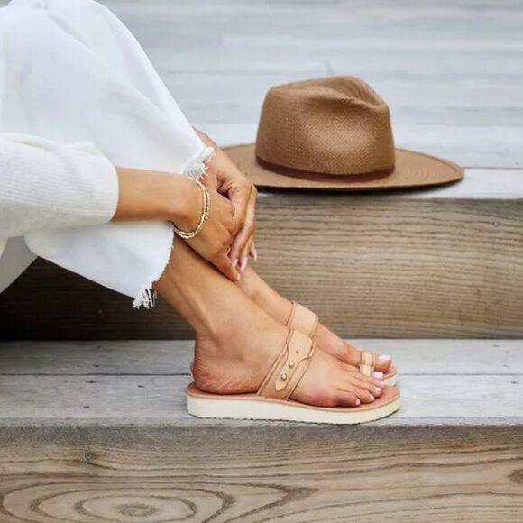 NEW BEEK Leather Whistler Toe Ring Sandals honey for women 863mn - Picture 4 of 6